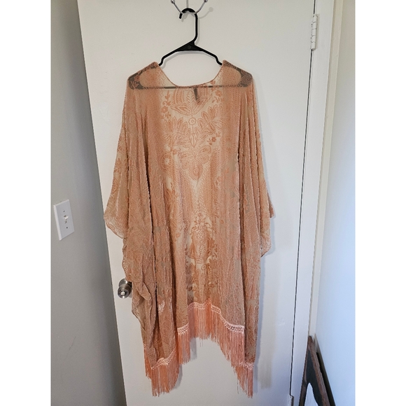 Torrid Velvet Shawl - Picture 1 of 3